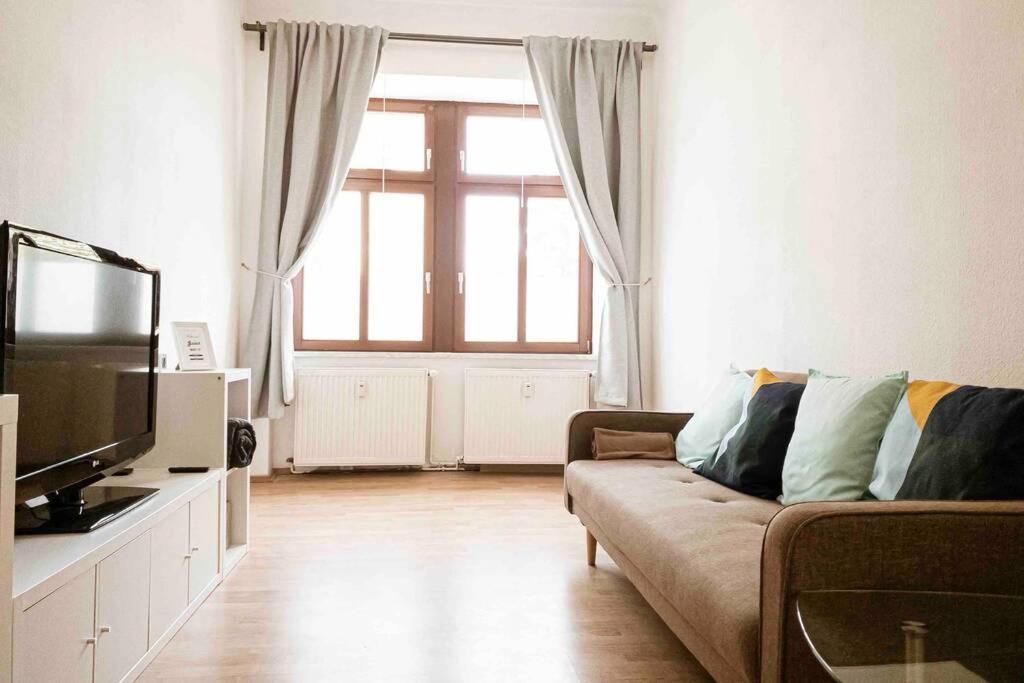 Top Moderne Wohnung In Leipziger Altbau - Netflix Inklusive Exterior foto