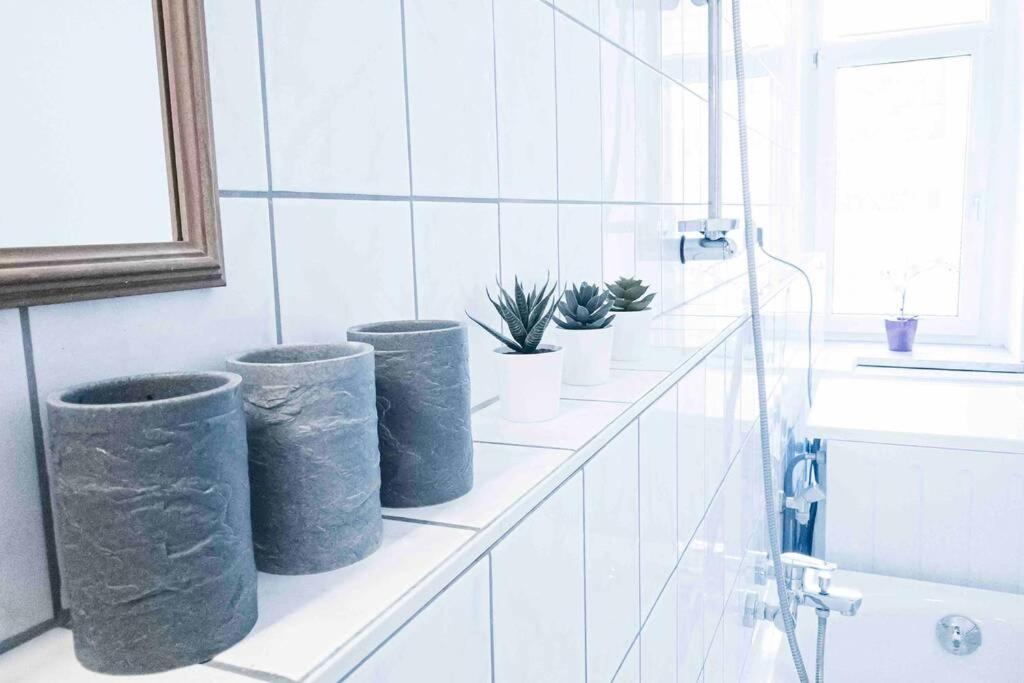 Top Moderne Wohnung In Leipziger Altbau - Netflix Inklusive Exterior foto