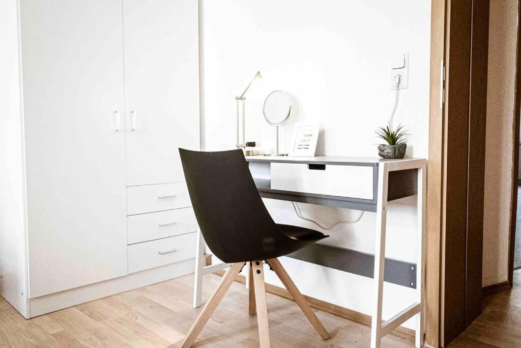 Top Moderne Wohnung In Leipziger Altbau - Netflix Inklusive Exterior foto
